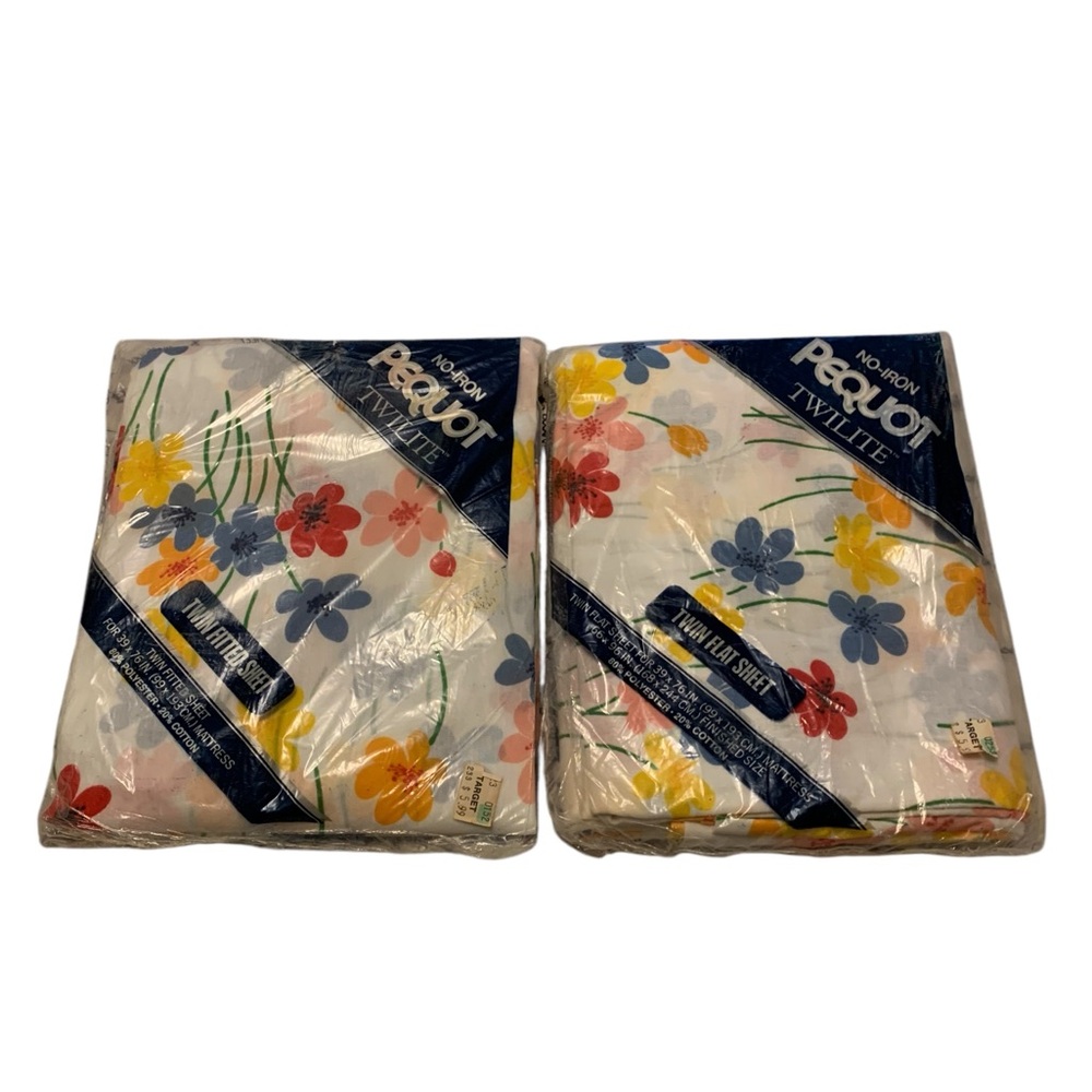 New vintage Pequot poppies multicolor, twin sheets ￼